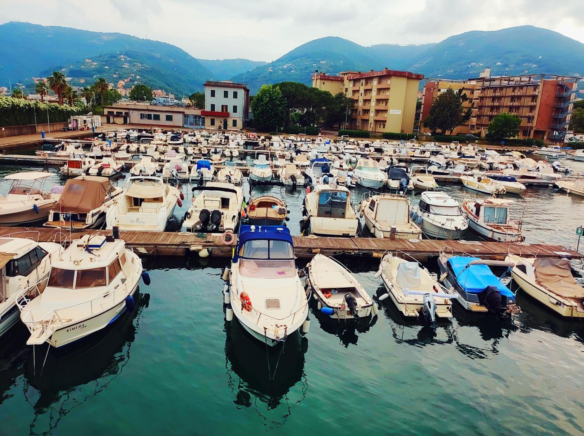 Casa Daisy Apartman La Spezia Kültér fotó